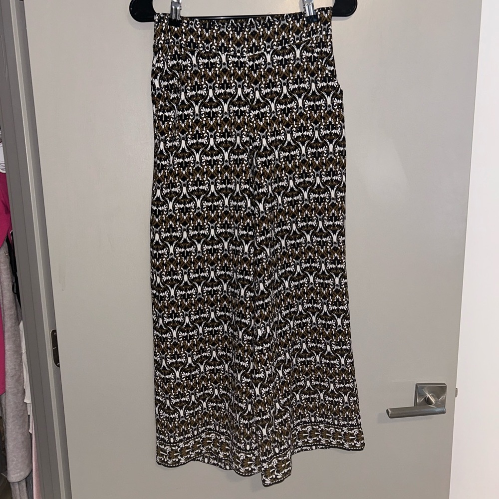 Max Studio Crepe Crop Wide Leg Patterned Pants